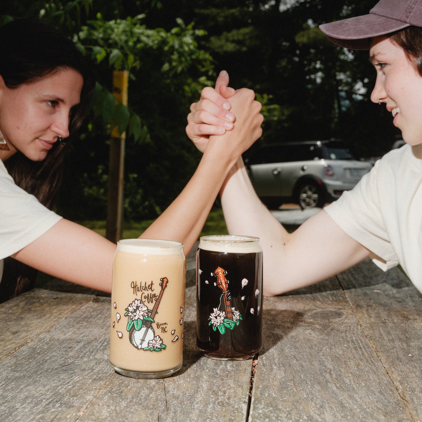 Hatchet Banjos 'n Blooms Can Glass